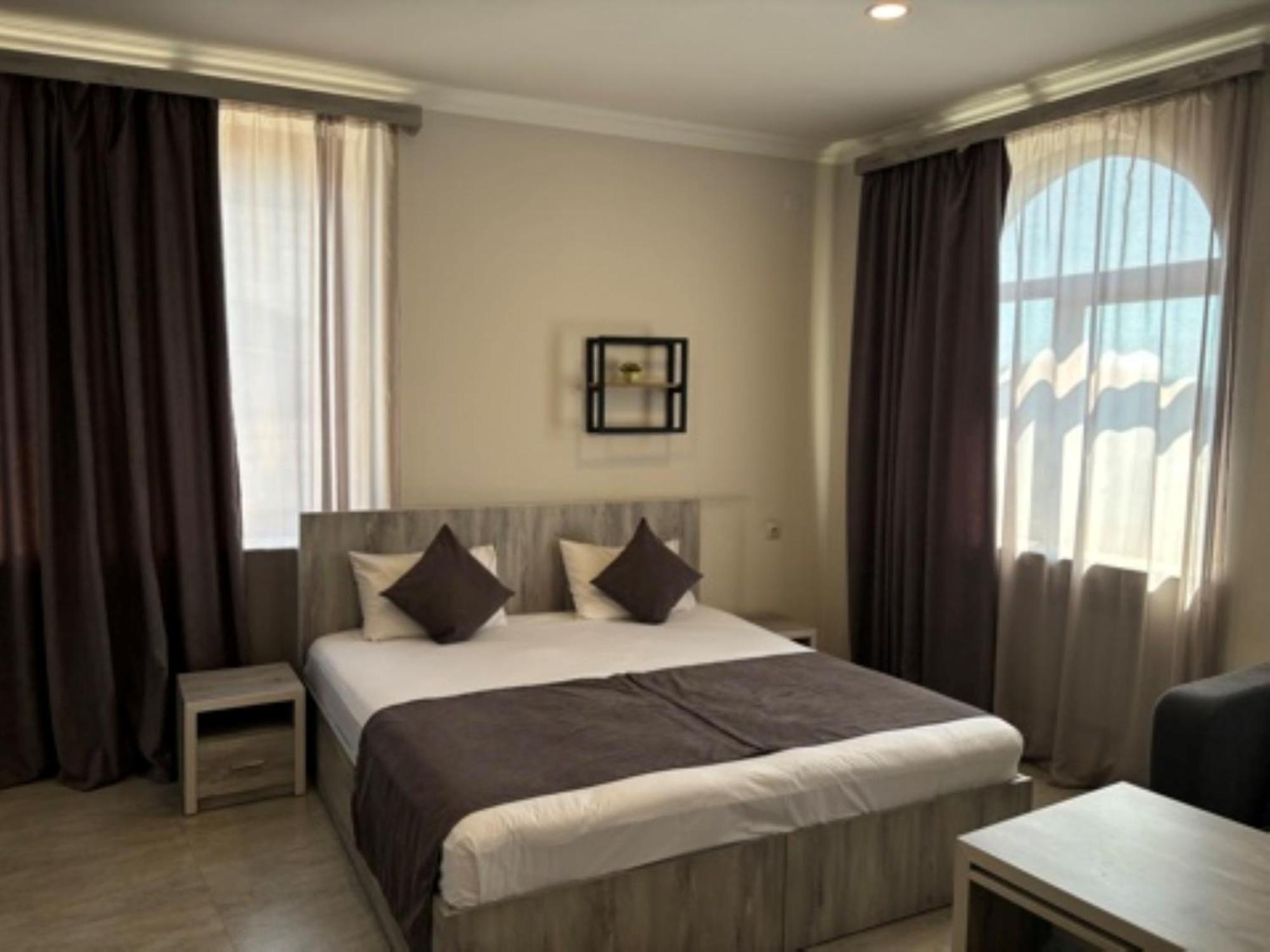 יירבאן Hotel Menua מראה חיצוני תמונה