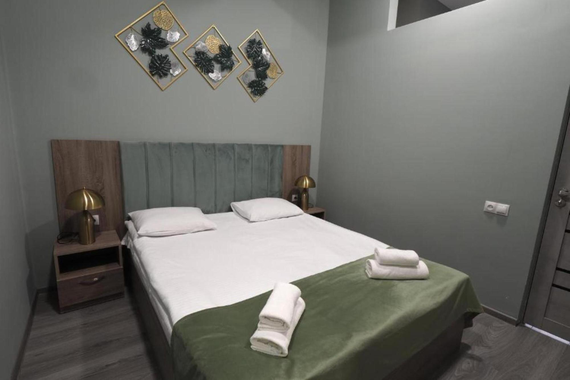 יירבאן Hotel Menua חדר תמונה